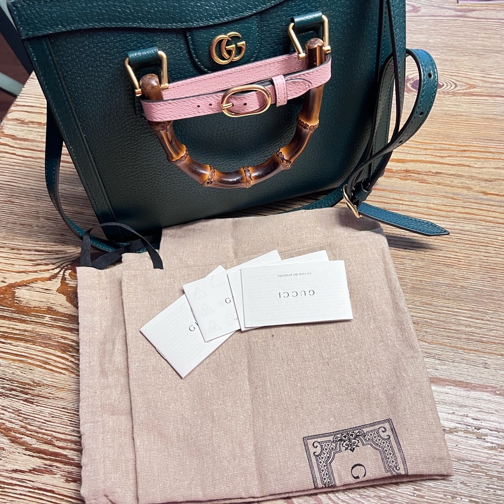 Gucci Diana Small Green tote with light pink accents